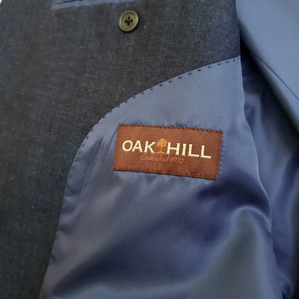 Oak Hill length coat shoulder